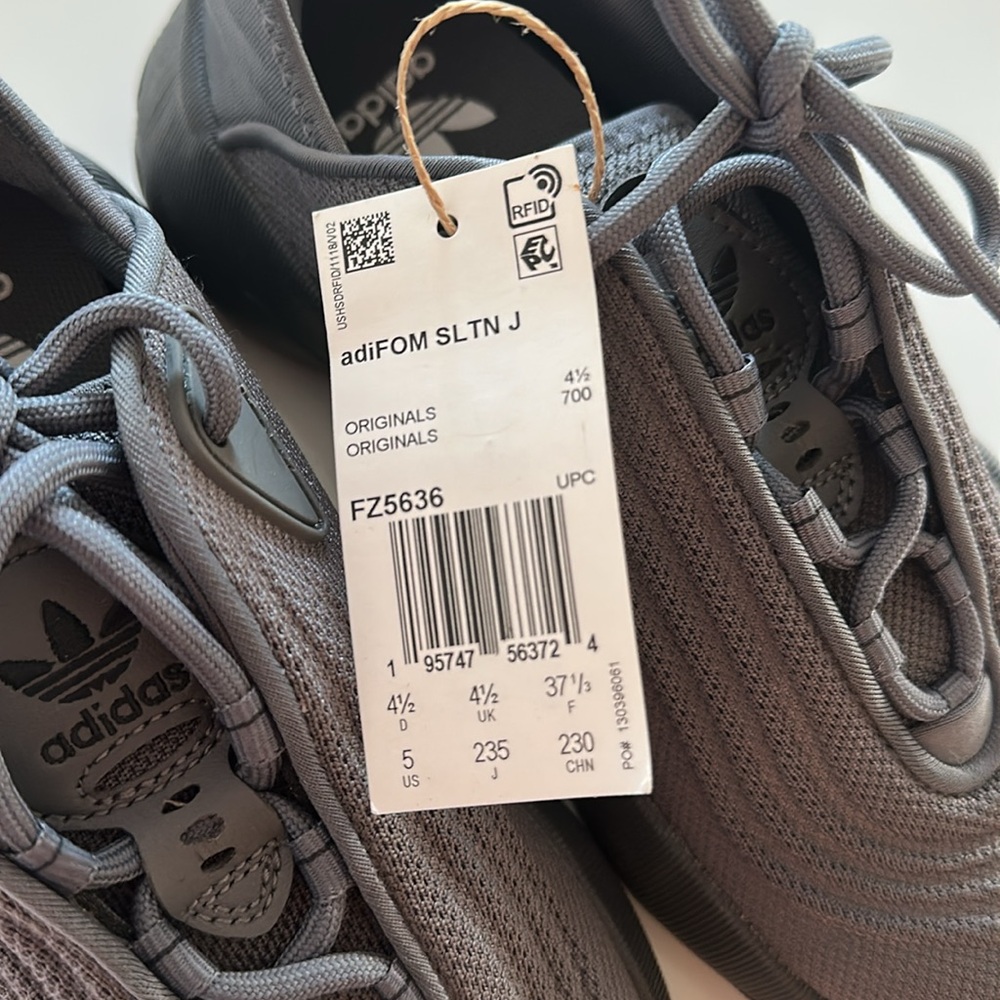 NWT Adidas grey - Picture 3 of 4